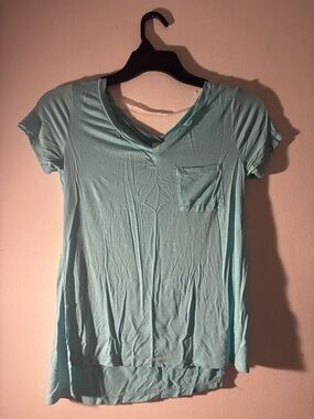 No Boundaries Mint V-Neck Short Sleeve Pocket Tee